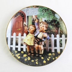 Vintage Hummel Plate 8" Danbury Mint “Come Back Soon” Little Companions 1991