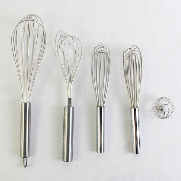 Lot of 5 Unbranded Heavy Duty Metal Kitchen Whisks Various Sizes