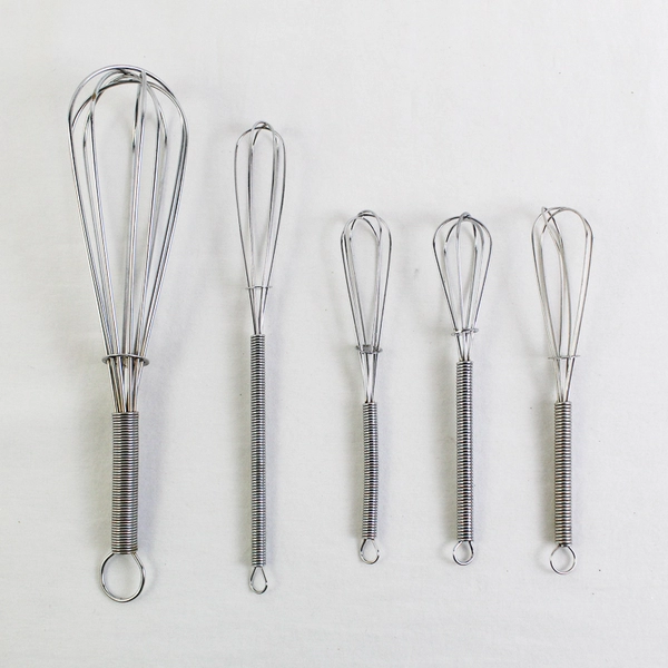 Lot of 5 Unbranded Small Kitchen Whisks Various Sizes