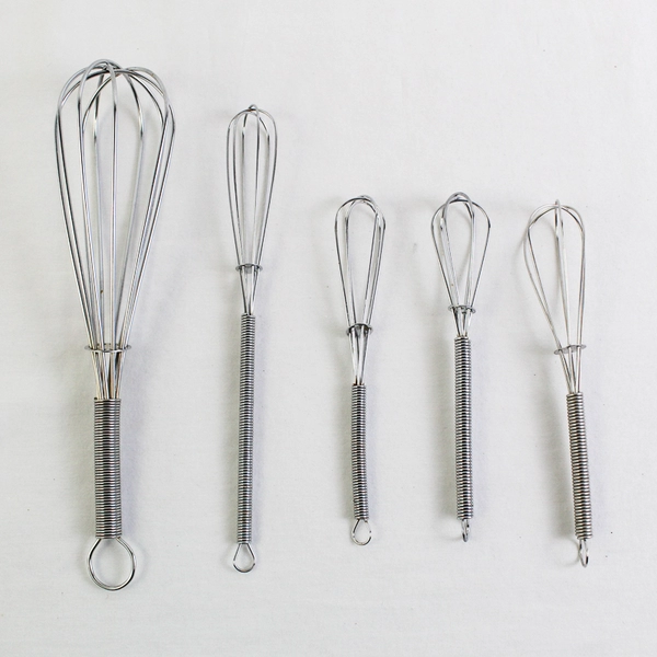 Lot of 5 Unbranded Small Kitchen Whisks Various Sizes