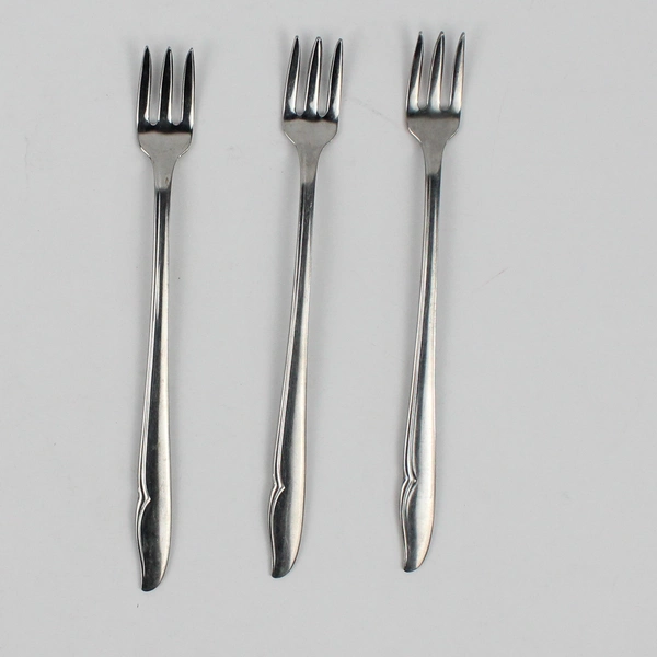 Lot of 3 Oneida Silver Oneida Craft Profile Stainless Pattern Cocktail Forks