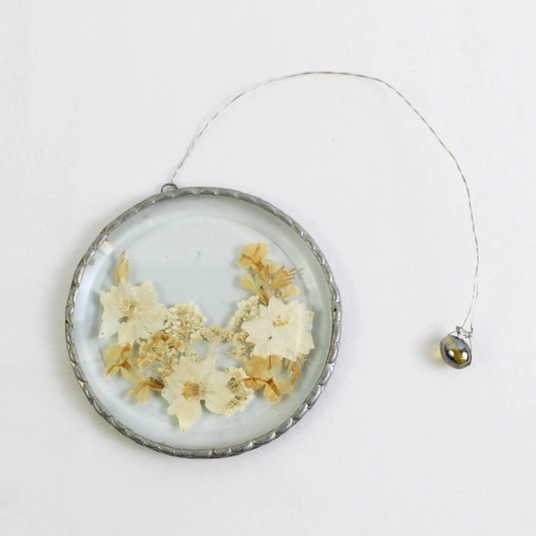 Vintage Unbranded Pressed Dried Flowers in Hanging Glass Silver Medallion Frame