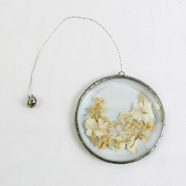 Vintage Unbranded Pressed Dried Flowers in Hanging Glass Silver Medallion Frame