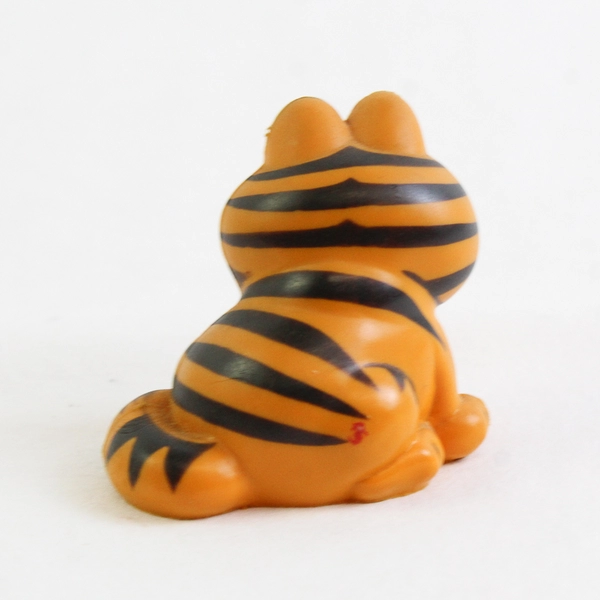 Vintage United Feature Syndicate Garfield 2" PVC Figurine 1978