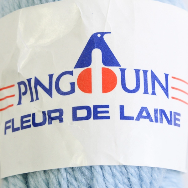 Pinguin Fleur De Laine 100% Wool Yarn Light Blue 182yd 100g