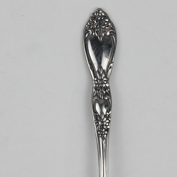 Lot of 2 Oneida Silver Wm A Rogers Deluxe Huntington Pattern Sugar Spoons