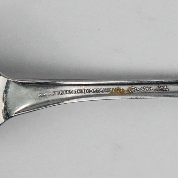 Lot of 3 Oneida Silver Wm A Rogers Deluxe Huntington Pattern Iced Tea Spoons