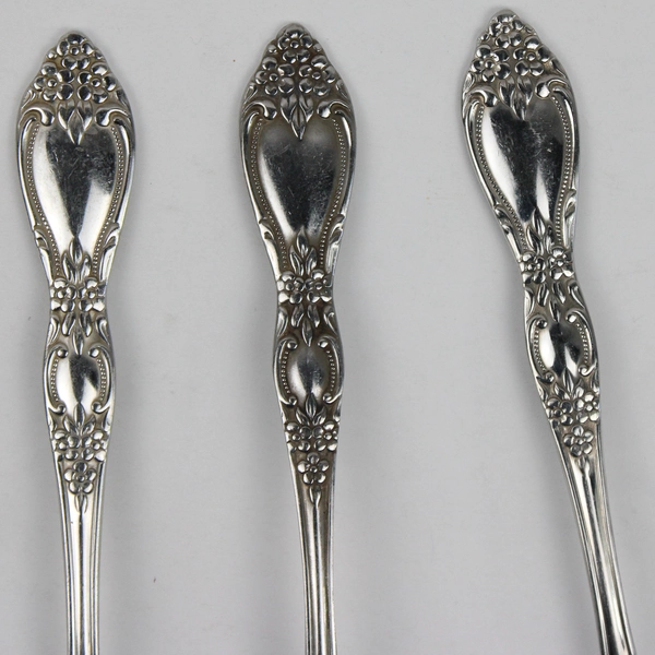 Lot of 3 Oneida Silver Wm A Rogers Deluxe Huntington Pattern Serving Utensils
