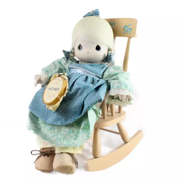 Vintage 1984 Precious Moments Mother Sew Dear Doll And Rocker  E-2850 
