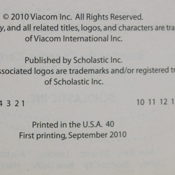 Nickelodeon iCarly Book #7 Titled iSaved Your Life by Aaron Rosenberg 2010 PB