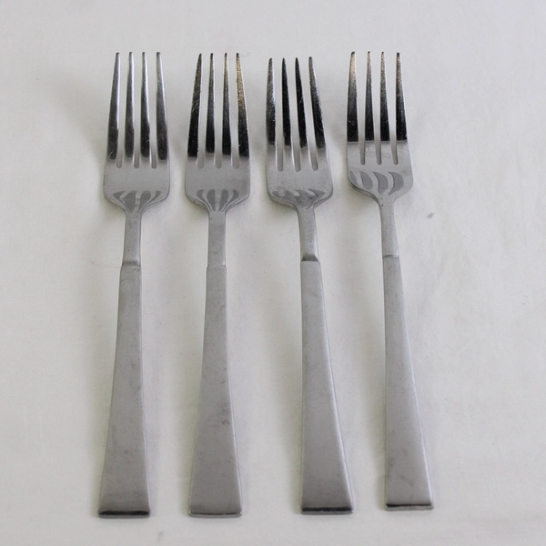 4 Oneida Silver Purity Dinner Forks 7.75 Inches 18/0 Stainless