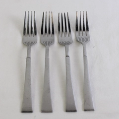 4 Oneida Silver Purity Dinner Forks 7.75 Inches 18/0 Stainless