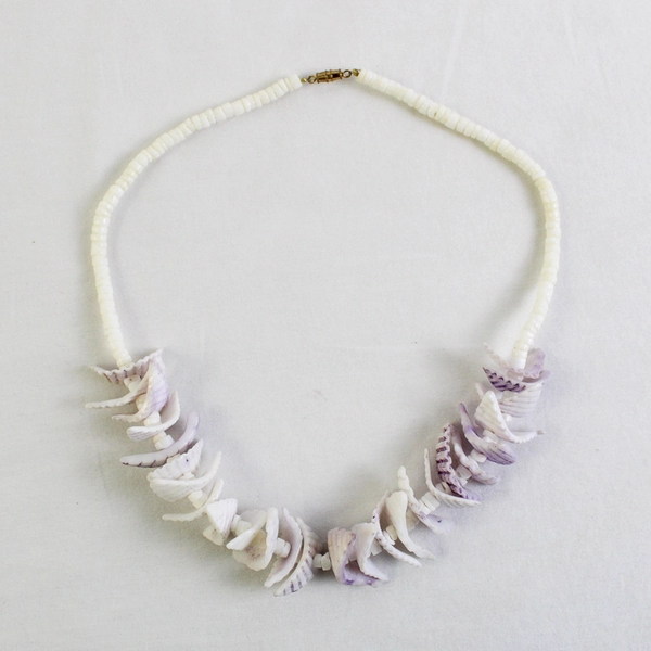 Vintage White and Purple Puka Shell Necklace Screw Clasp 17"