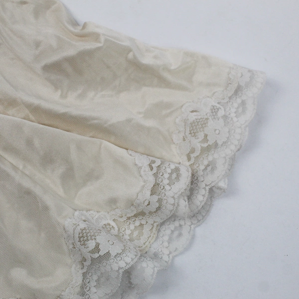 VTG Maidenform Heartstrings Cream Half-Slip Women's Size Large FLAWED