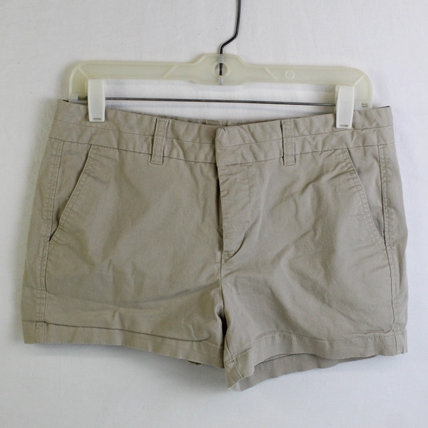 Gap Beige Flat-Front Khaki Shorts Women's Size 4