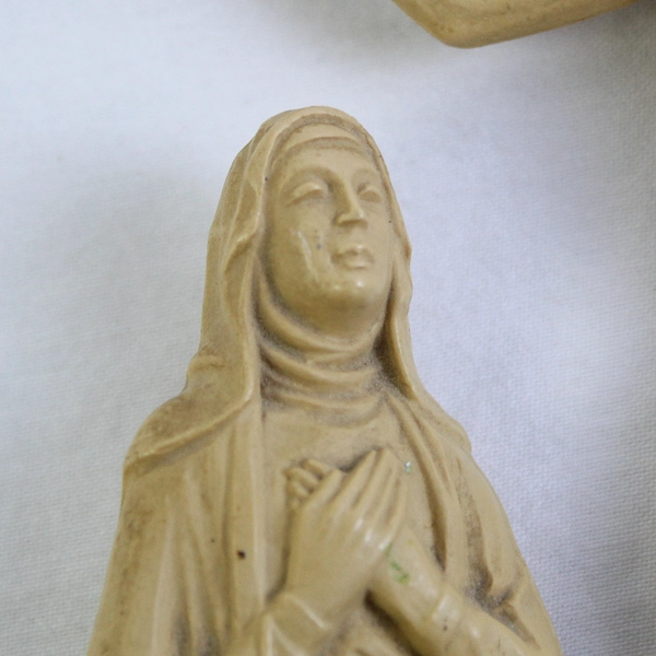  Vintage Crucifix Plaque INRI Jesus on the Cross Mary and St. John Beige Resin