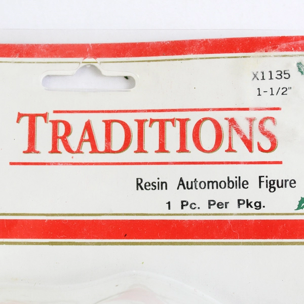 Traditions Resin Automobile Figure Blue Truck with Milk Jugs