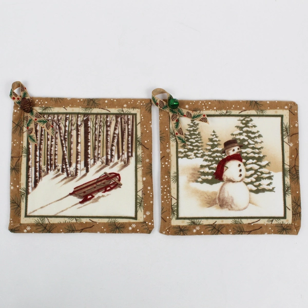 Set of 4 Christmas Decorative Hot Pads with Different Scenes 