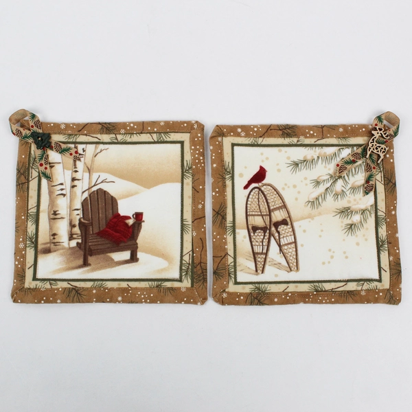 Set of 4 Christmas Decorative Hot Pads with Different Scenes 