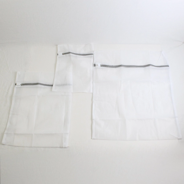 Lot of 3 Mesh Storage Laundry Bags, Zipper Tops, Assorted Sizes