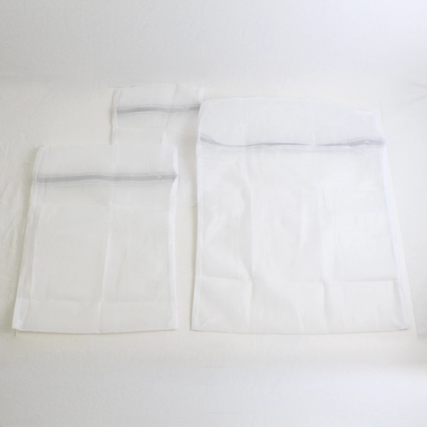 Lot of 3 Mesh Storage Laundry Bags, Zipper Tops, Assorted Sizes