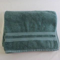 Kohl's Inc Sonoma Solid Teal/Blue Color Bath Towel 100% Cotton 27.5" x 50.5"