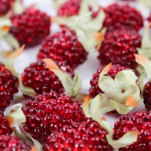 Lot Of 30 Matching Unbranded Decorative/Craft Plastic Red Raspberries 1.25" Long