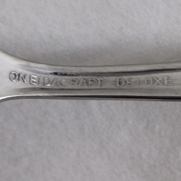 Oneida Silver Oneidacraft Profile Stainless Pattern Jelly Server 6 Inches