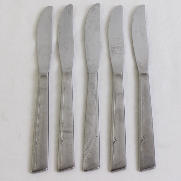 Lot of 5 Oneida Silver Oneidacraft Profile Stainless Pattern Knives Slanted