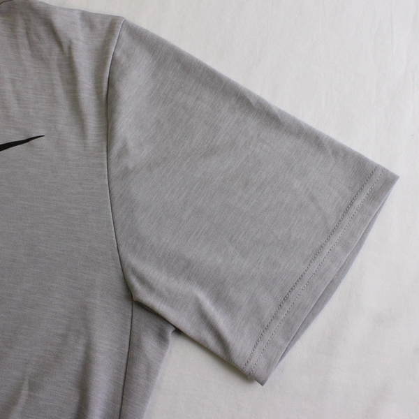 Nike Solid Light Gray Color Short Sleeve Dri-Fit Activewear Shirt Men's Size M