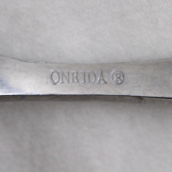 Lot of 5 Oneida Silver Velour Pattern Teaspoons Stainless 6.25 Inches Good