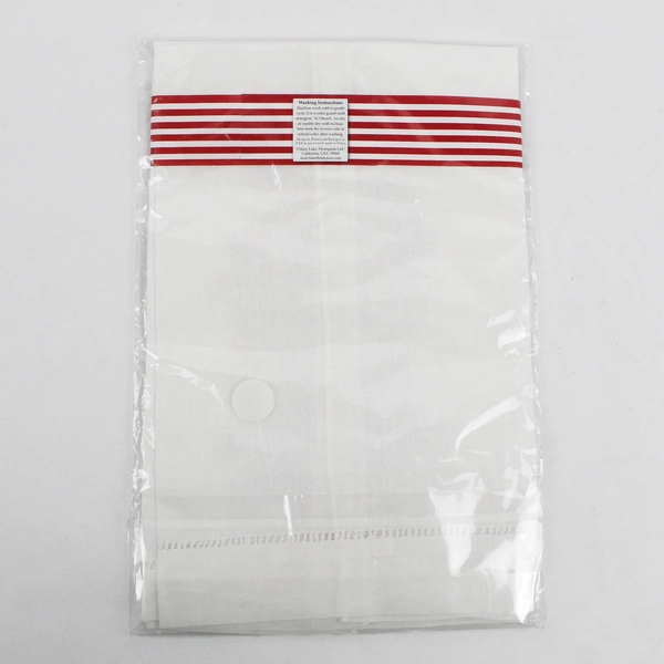 New Set of 2 Mary Lake-Thompson Floral Christmas Linen Guest Towels