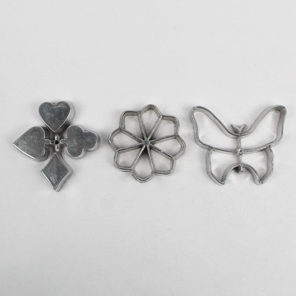 Lot of 3 Vintage Buñuelos Rosette Irons with Handle