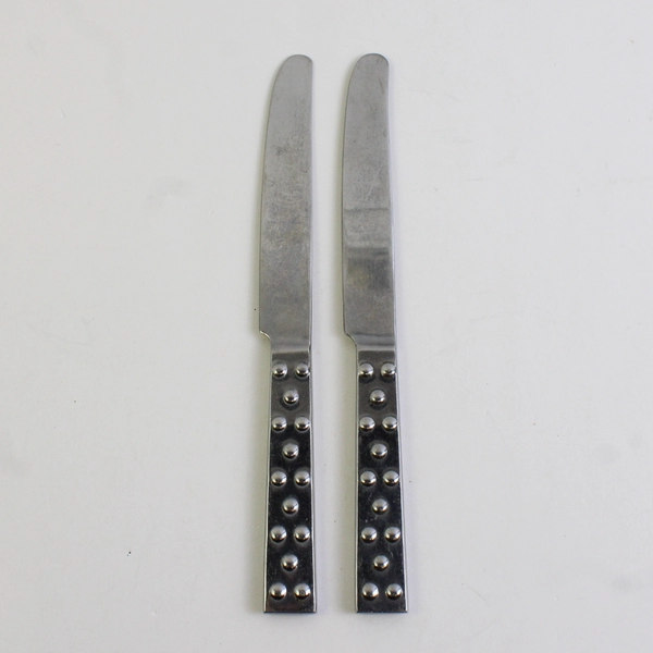 Lot of 2 Libbey Stainless Steel LYF9 Dot Pattern Hollow Dinner Knives 8.75" Rare