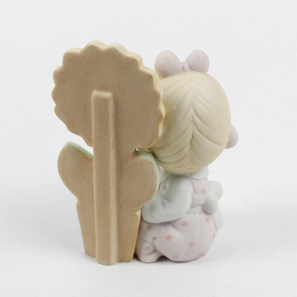 Enesco Precious Moments Collectors Club Figure “A Growing Love” 1987 E-0008