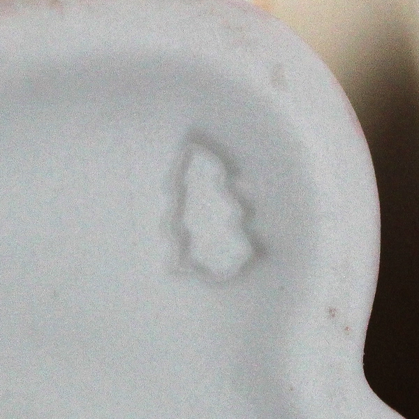 Enesco Precious Moments Collectors Club Figure “A Growing Love” 1987 E-0008