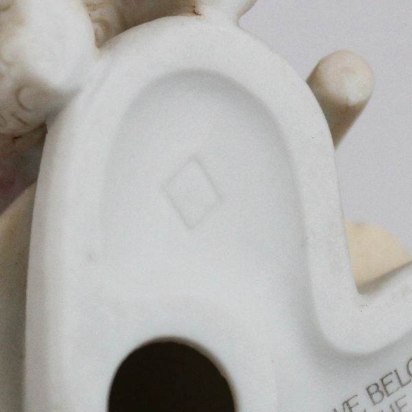 Enesco Precious Moments Figure “We Belong To The Lord” Bible Boy 1986 #103004