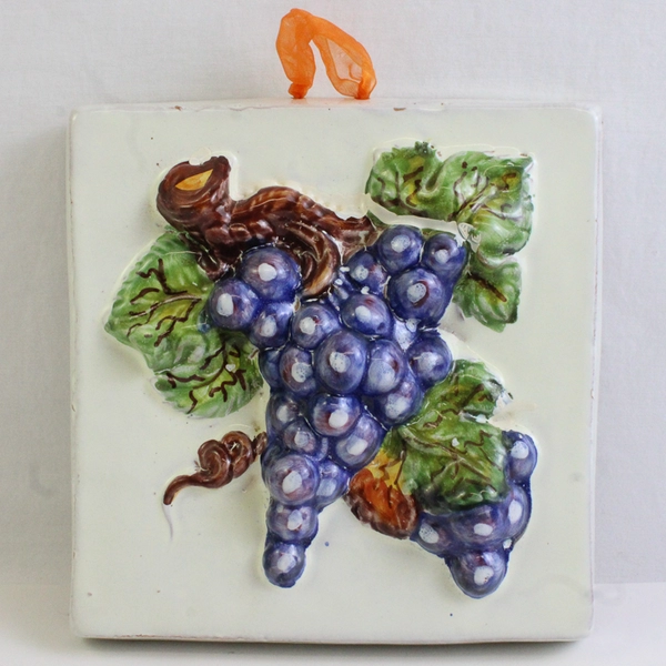 INTRADA Hand-Painted Bunch of Grapes Ceramic Wall Hanging 6 1/4" x 6 1/4" 