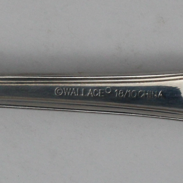 Lot of 7 Wallace Silver Montre Pattern Salad Forks 18/10 Stainless 7.25" Good