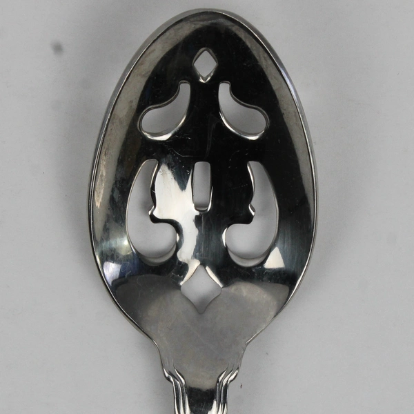 A Wallace Silver Montre Pattern Pierced Serving Spoon 18/10 Stainless 8.25" Good