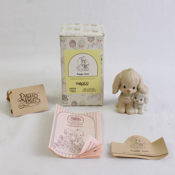 Enesco Precious Moments Figure “Puppy Love” 1988 #520764 Flower Production Mark