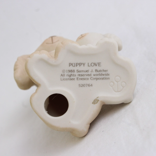 Enesco Precious Moments Figure “Puppy Love” 1988 #520764 Flower Production Mark