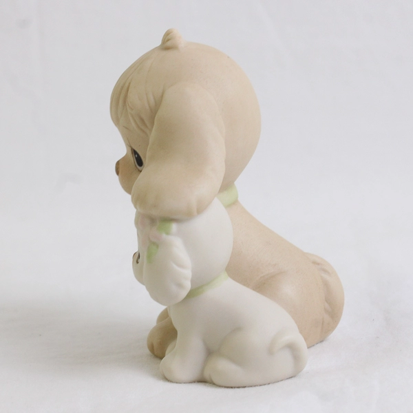 Enesco Precious Moments Figure “Puppy Love” 1988 #520764 Flower Production Mark