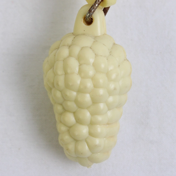 Set of 6 Vintage Grape Cluster Tablecloth Weights