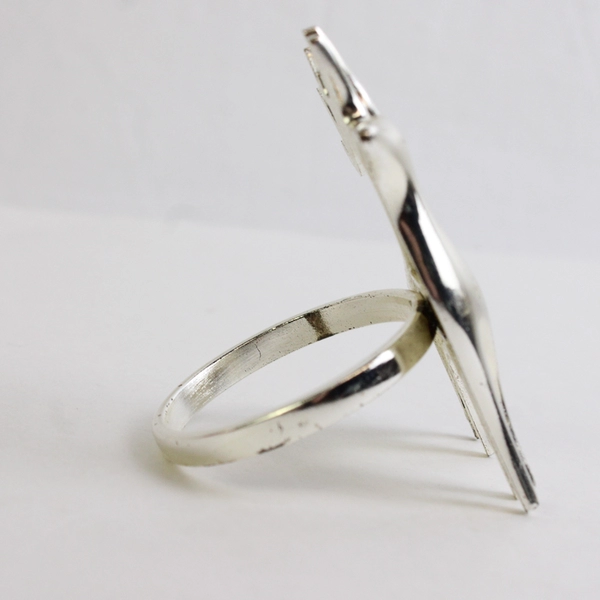 Lot Of 7 Matching Unbranded Metal Napkin Holder Rings Reindeer Shaped 3" Tall