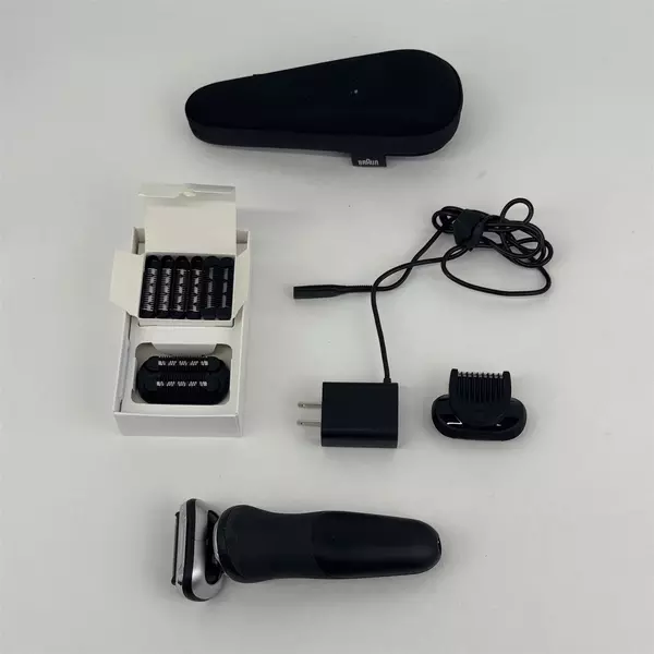 Braun S7 Razor with EasyClick Stubble Beard Trimmer Attachment