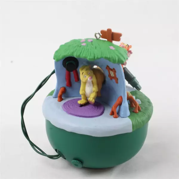 Vintage Keepsake Hallmark Ornament Winnie the Pooh Too Much Honey Motion Magic