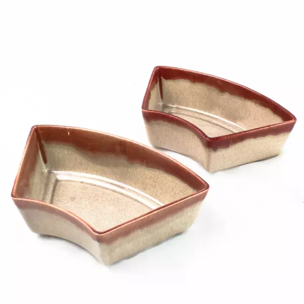 Lot of 2 Trapezoidal Ceramic Bowls with Lid Red Ombre Glaze Serveware 7.5"