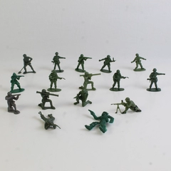 Unbranded Lot of 16 Vintage Army Men Various Figures and Poses