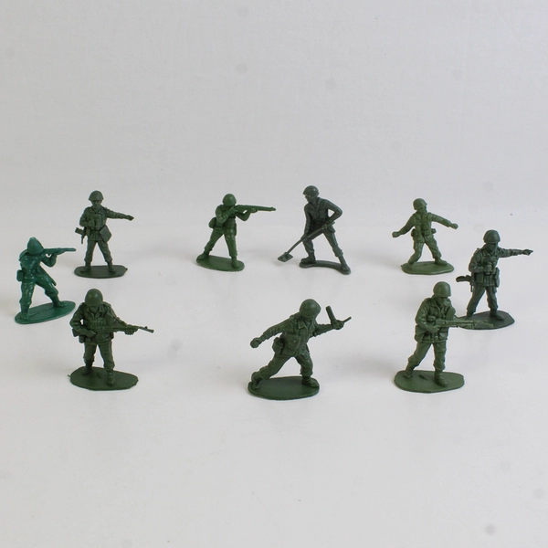 Unbranded Lot of 16 Vintage Army Men Various Figures and Poses